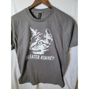Sleater Kinney  band   t shirt size Large asphalt gray